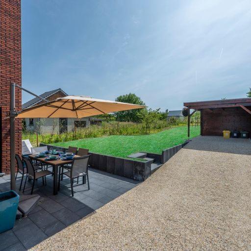 Unique Hideaway, Holiday House With Large Garden Kortenaken ภายนอก รูปภาพ